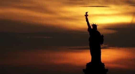 Statue of Liberty Goes Dark on Eve of Women’s Protest